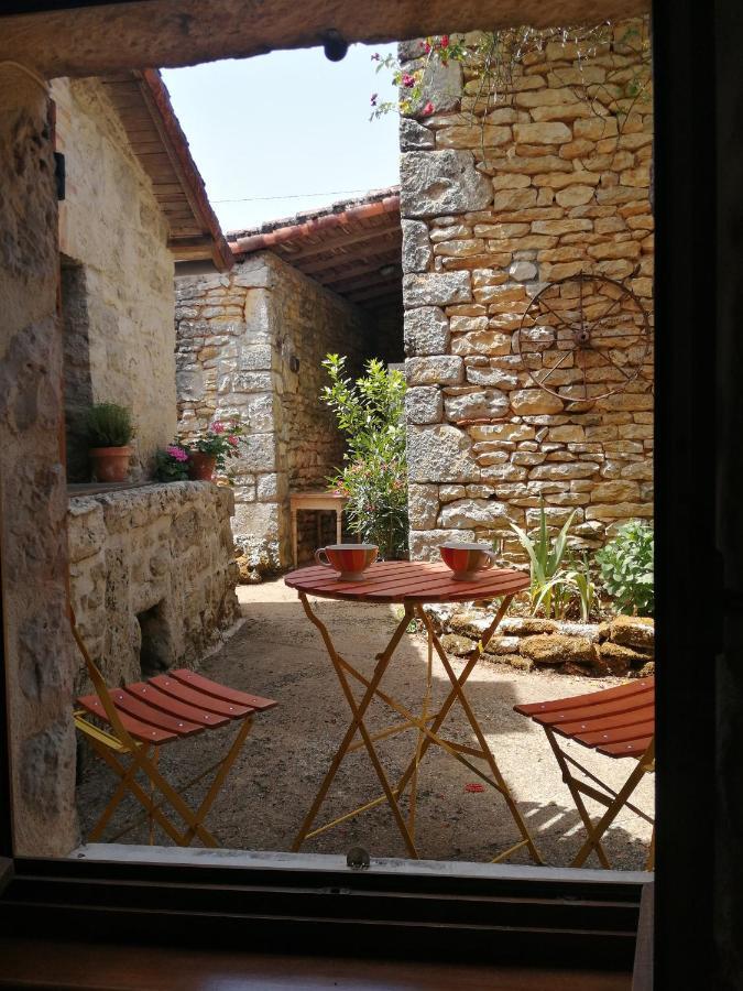 Traditional Stone Cottage Condac 外观 照片